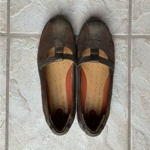 Clarks Unstructured Leather Flats